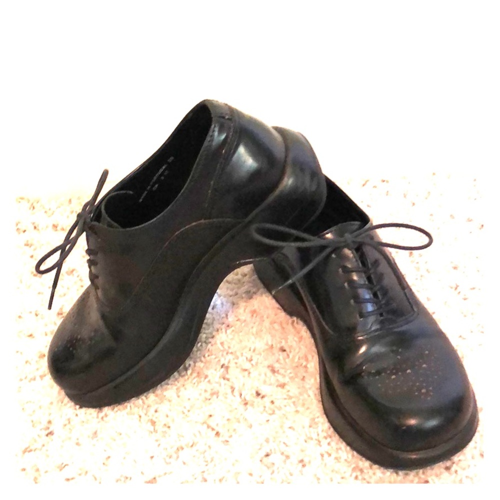 Black leather Danskos